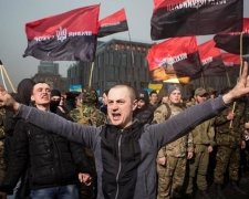 "Правый сектор", "Самооборона" и "Свобода" окажутся вне закона