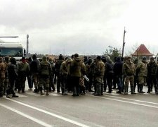 Рівненські копачі поставили ультиматум поліцейським
