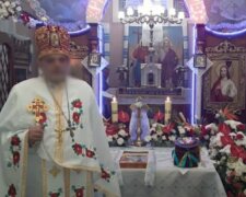 У Львові священик-рейдер захопив церкву і виставив парафіян: "Моліться на морозі"