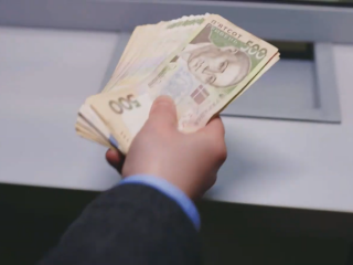 Деньги. Фото: скрин youtube