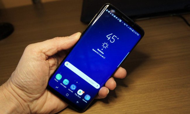 Криза Samsung: Galaxy S9 подешевшав практично вдвічі