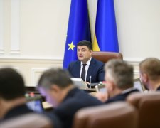 Українцям показали зарплати міністрів і депутатів: майже "мінімалка", слів немає