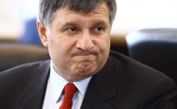 Аваков требует уволить главу Донецкой ОГА 