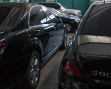 Журналістів засипали погрозами після викриття елітного автопарку спецслужб