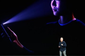 Навіть голову не відрізали: хвалений захист iPhone X легко обійшли
