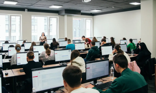 НМТ, зображення з вільних джерел