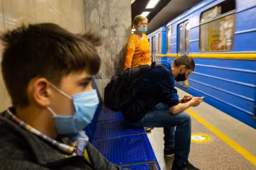 карантин в Україні, фото: unian