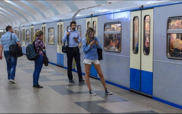 В Киеве перекроют центральные станции метро: что происходит