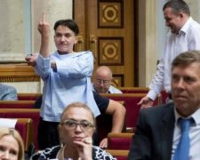 Савченко пояснила, кого в Раді удостоїла своїм пальцем