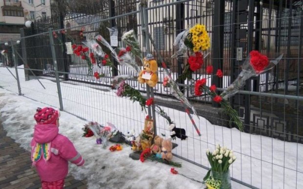 Трагедия в Кемерово: родственника губернатора выбросили из окна