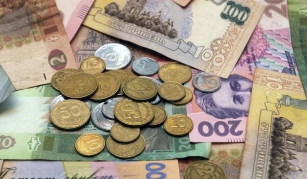 Украинцам разрешили менять больше денег
