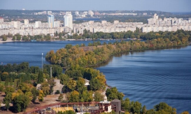 У Києві квартири стали дешевше, ніж за містом