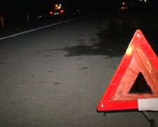 На Київщині автівка зіткнулася з бензовозом, є жертви