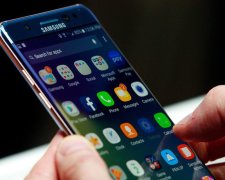 Samsung откажется от половины своих смартфонов