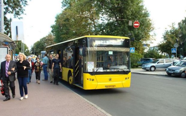 В Киеве остановились троллейбусы: что происходит