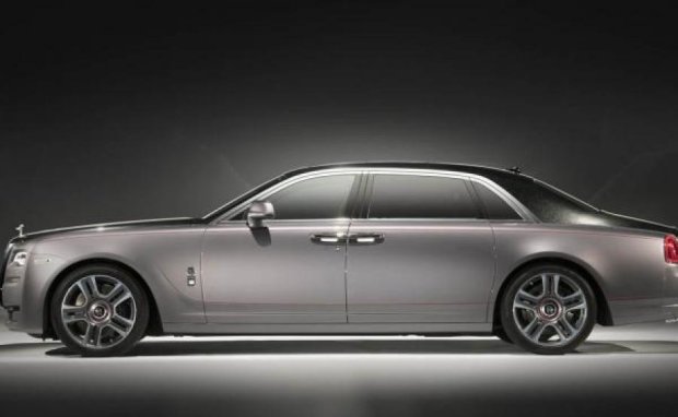 Компания Rolls-Royce представит бриллиантовый седан