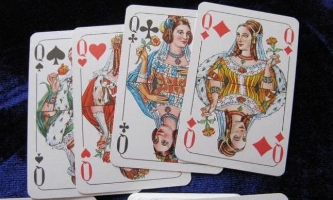 Священник УПЦ объяснил, почему играть в карты - грех