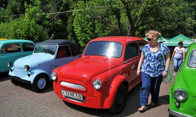 У Львові пройшла виставка ретро-автівок