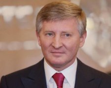 Ахметов почав шантажувати киян