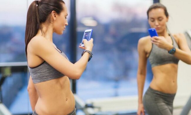 Лайфхак для шикарных фото: как скрыть целлюлит за несколько секунд