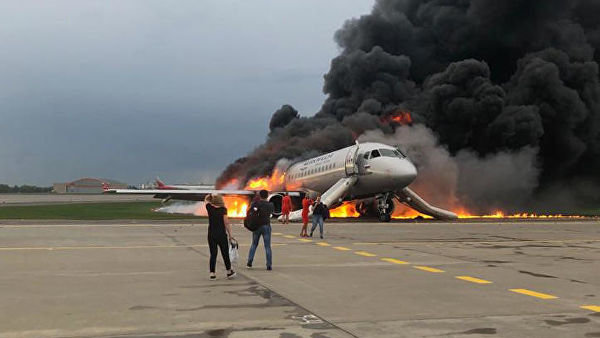 Палаючий літак у Шереметьєво: з’явилися перші дані про загиблих