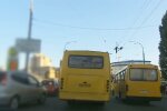 Киян виженуть зі смердючих маршруток