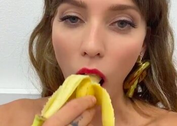 Регина Тодоренко, скриншот tiktok.com/@reginatodorenko
