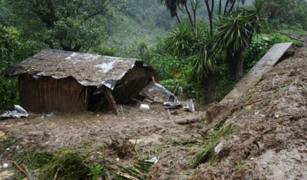 Тропический шторм похоронил заживо 38 человек
