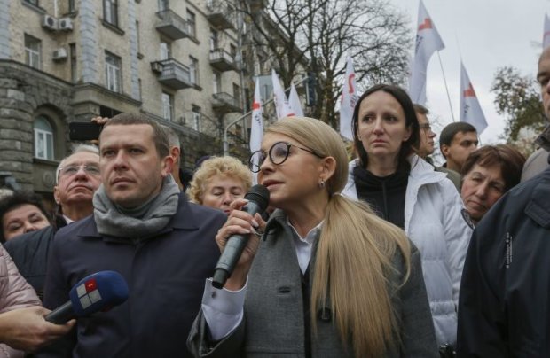 "Нет повышению тарифов на газ", - крик народа. Юлия Тимошенко и Центр защиты киевлян поддержали предупредительную акцию