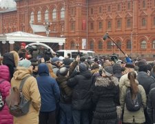 Російські копи почали затримання не дочекавшись початку акції