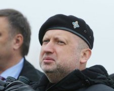 Турчинов и Яценюк наговорили на срок: что грозит украинским чиновникам