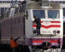 Омелян списал все проблемы железной дороги на украинцев