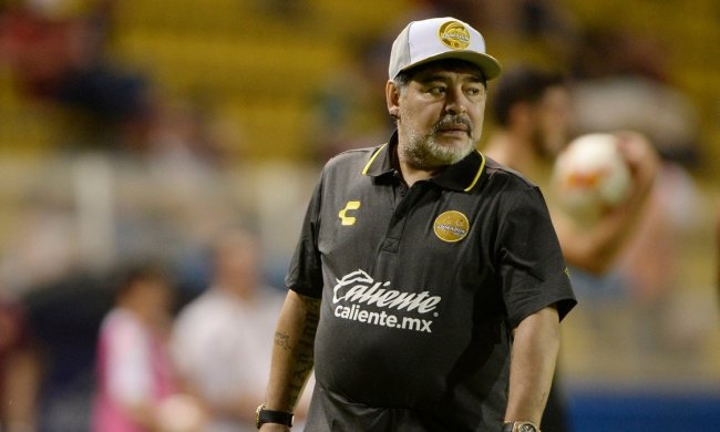 Знаменитый Марадона попал в больницу