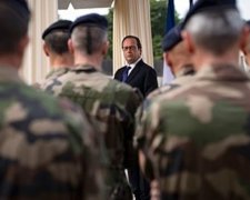 84 тисячі французів охоронятимуть країну від терористів