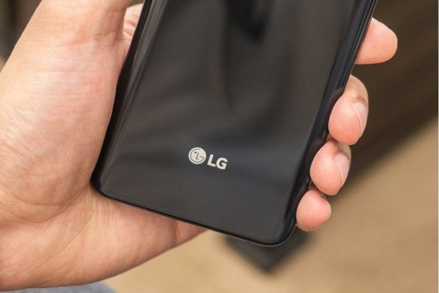 LG відмовляється від гнучких смартфонів: названо головну причину