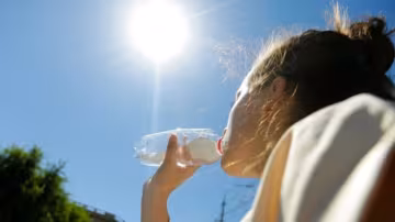 Спека в Україні: метеоролог попередив про +40°C