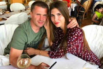 Ребров знімає стрес після розставання з Динамо на відпочинку в Іспанії