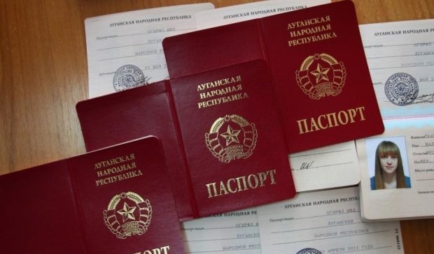 Як соцмережі відреагували на визнання Росією паспортів "ЛДНР"