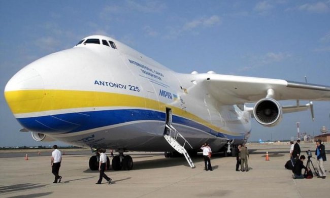 Лучше ехать поездом: в украинских самолетах обнаружили чертову дюжину проблем