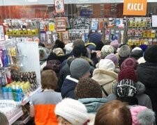 Россияне устроили жестокую драку из-за стирального порошка, видео