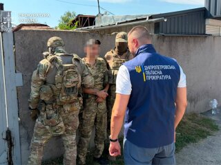 Затримання шахрая у Дніпрі за фіктивні посвідчення УБД