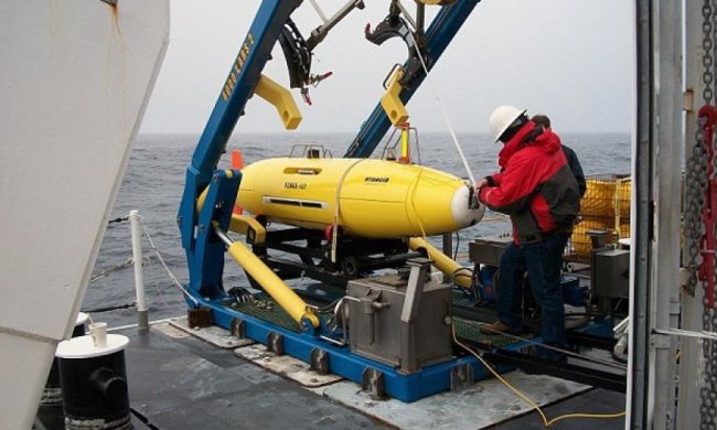 Американские подлодки  будут стрелять дронами вместо торпед