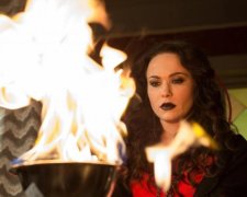 Згинь, нечиста сила: суддя влаштувала сеанс екзорцизму просто на роботі