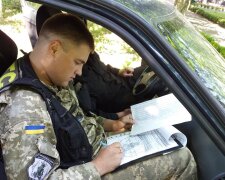 На Одещині дівчинку з ДЦП атакувала п'яна неадекватка: ганебний момент спіймала камера