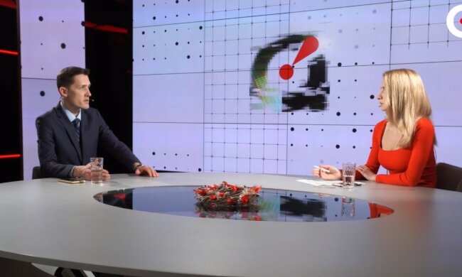 Владислав Дзивидзинский объяснил, как Зеленский удерживает свой рейтинг