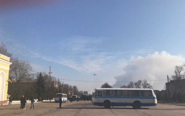 Кремль готовится к весне: соцсети отреагировали на взрывы под Харьковом