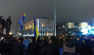 На вшануванні Небесної сотні освистали Порошенка і зірвали концерт