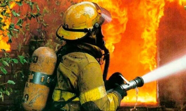 Як виглядає гасіння пожежі від першої особи (відео)