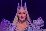 Полякова презентувала кліп "Эй, секундочку" танцюють всі: сцена з фільму для дорослих, смішні коти і блискучі зомбі