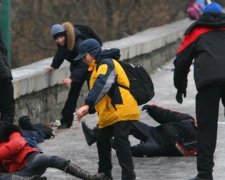 Квиток до лікарні: як вберегтися від травм на слизькій дорозі